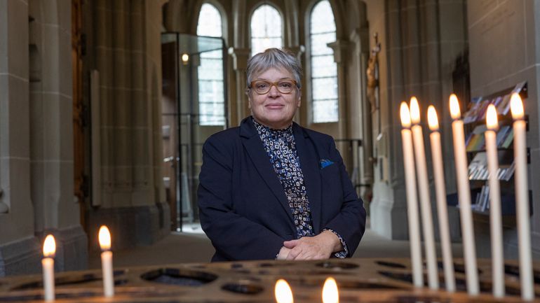 Prof. Dr. Angela Berlis in der Kirche St. Peter und Paul, Bern