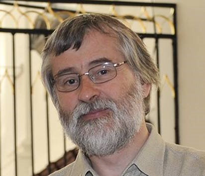 Klaus Wloemer in der Franziskanerkirche in Solothurn