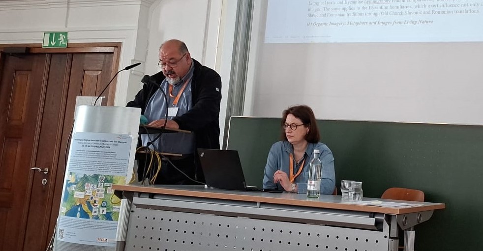 Prof. Naydenov während seiner Präsentation vor dem Publikum
